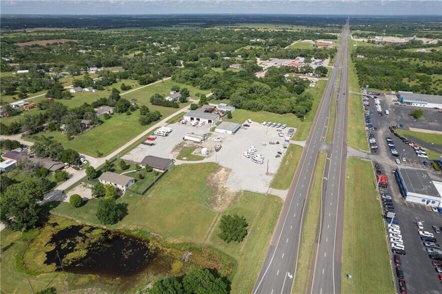 More Photos Of 11932 SW US Highway 54, Augusta Trailer Camper Park For Sale