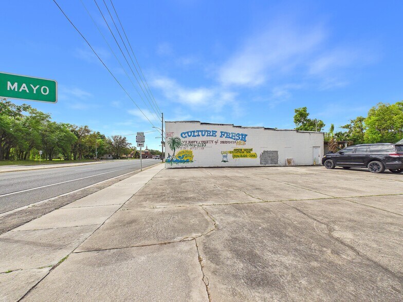 More Photos Of 705 S Byron Butler Pkwy, Perry Storefront For Sale