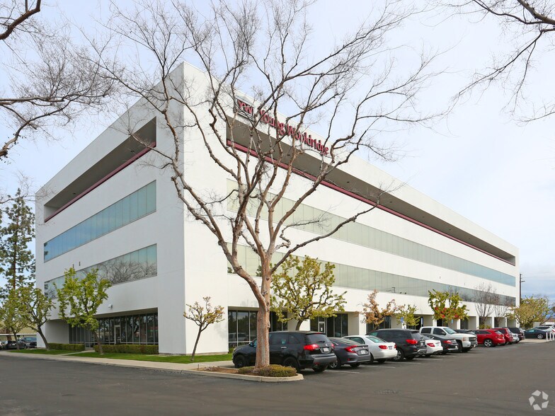 1800 30th St, Bakersfield, CA 93301 Office For Lease