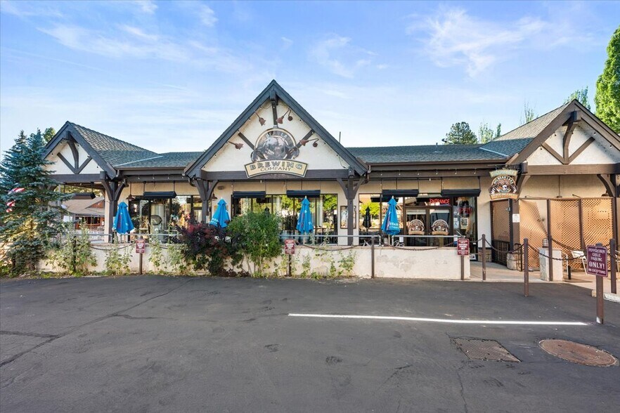 More Photos Of 40827 Stone Rd, Big Bear Lake Freestanding For Sale