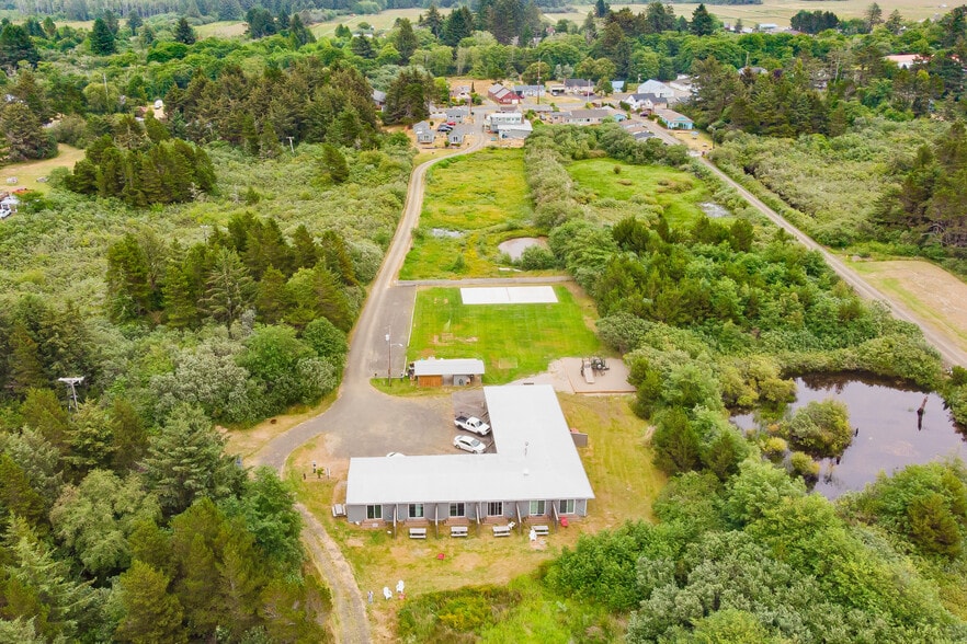 More Photos Of 2013 State Route 105, Grayland Hotel For Sale