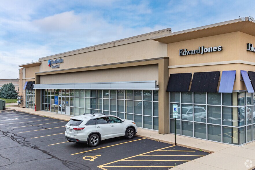 More Photos Of 1419 W Lane Rd, Machesney Park Freestanding For Lease