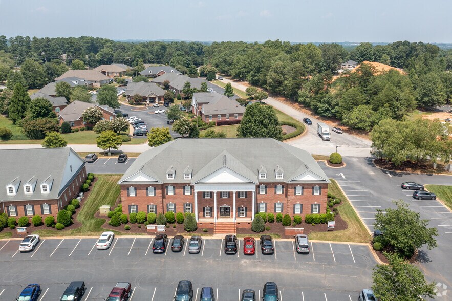 More Photos Of 3453 Pelham Rd, Greenville Office For Lease