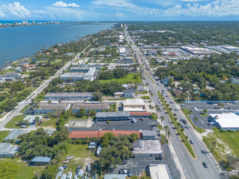 More Photos Of 1841 S Ridgewood Ave, Daytona Beach Freestanding For Sale