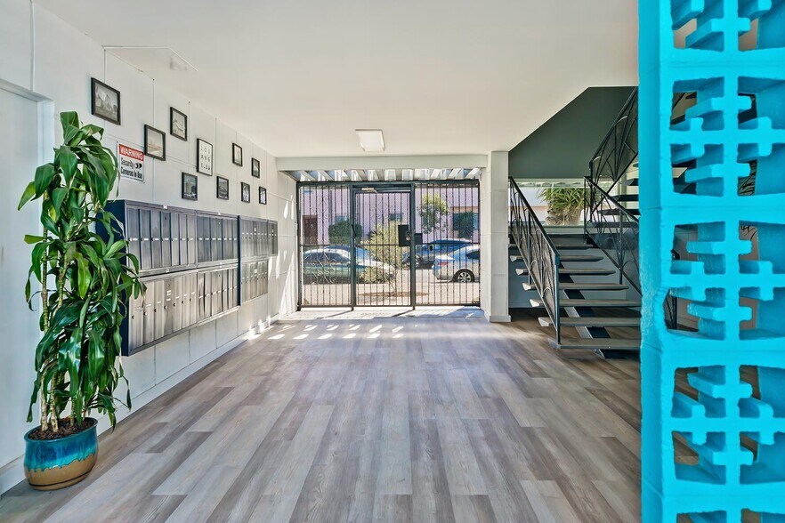 More Photos Of 5005 August St, Los Angeles Apartments For Sale