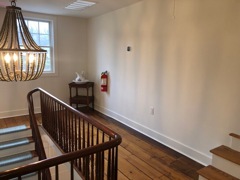 More Photos Of 159 River Rd, Montville Office For Sale