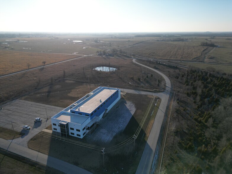 More Photos Of 2976 S 614 Rd, Quapaw Manufacturing For Sale