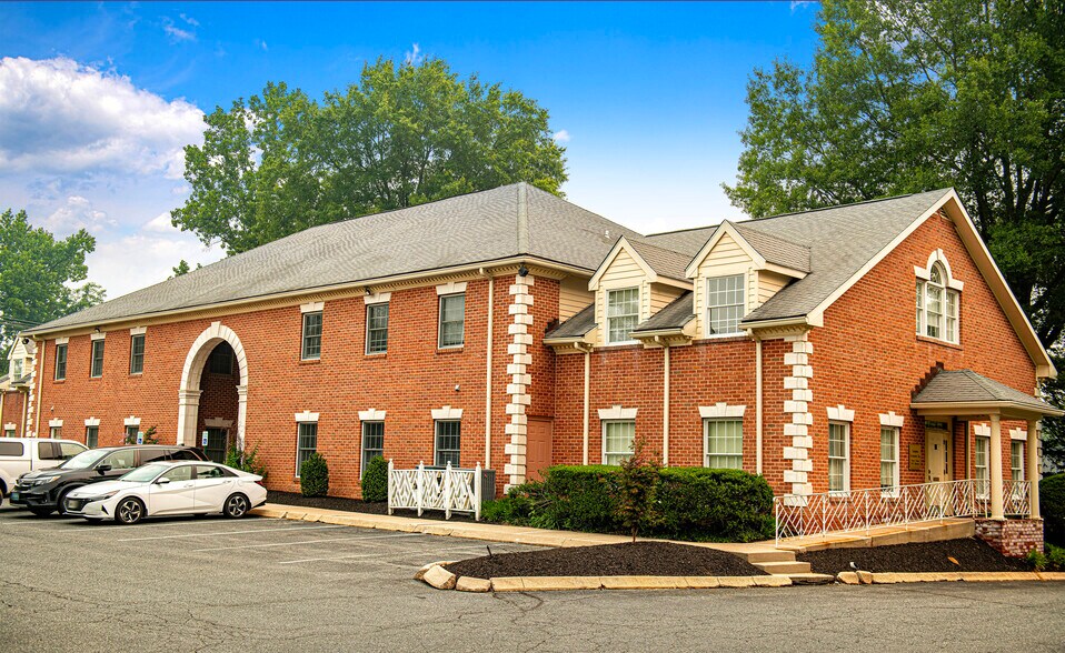 More Photos Of 900 S Main St, Bel Air Office For Sale