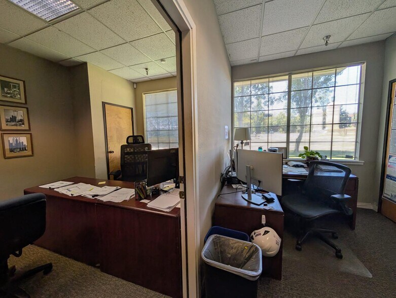 More Photos Of 2236 Mariner Square Dr, Alameda Office Residential For Sale