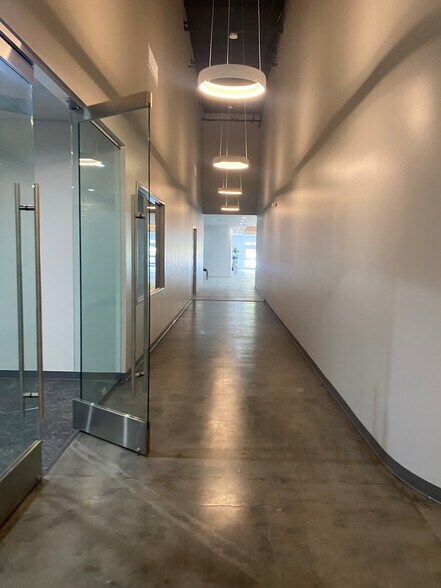 More Photos Of 1329 W Walnut Hill Ln, Irving Medical For Lease