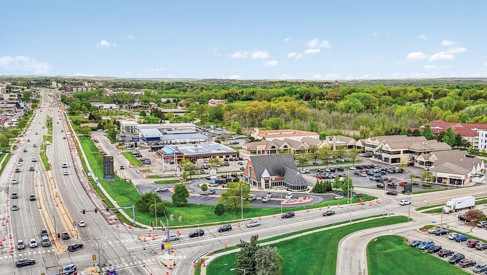 More Photos Of 18900 W Bluemound Rd, Brookfield General Retail For Sale