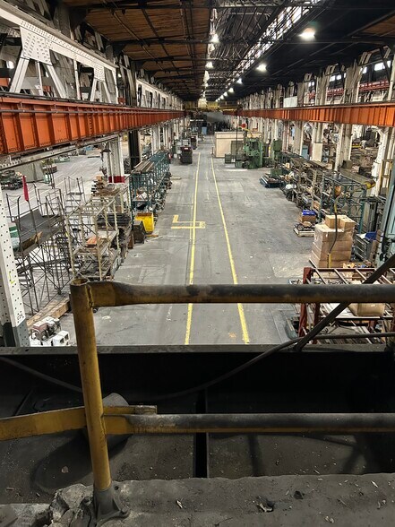 More Photos Of 601 W 7th Ave, Homestead Manufacturing For Sale