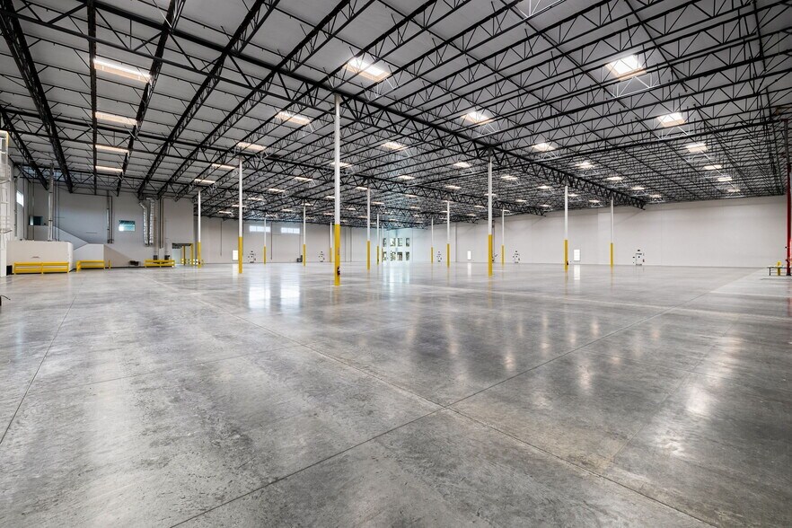 More Photos Of 11311 Western Ave, Garden Grove Manufacturing For Sale