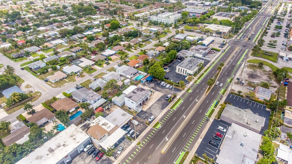 More Photos Of 250 NE 44th St, Oakland Park Auto Repair For Sale