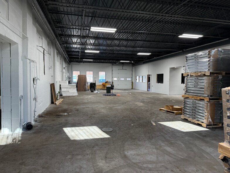 More Photos Of 691 Doctor Martin Luther King Junior Ave, Memphis Flex For Sale