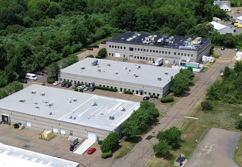 More Photos Of 34 E Industrial Rd, Branford Light Manufacturing For Lease