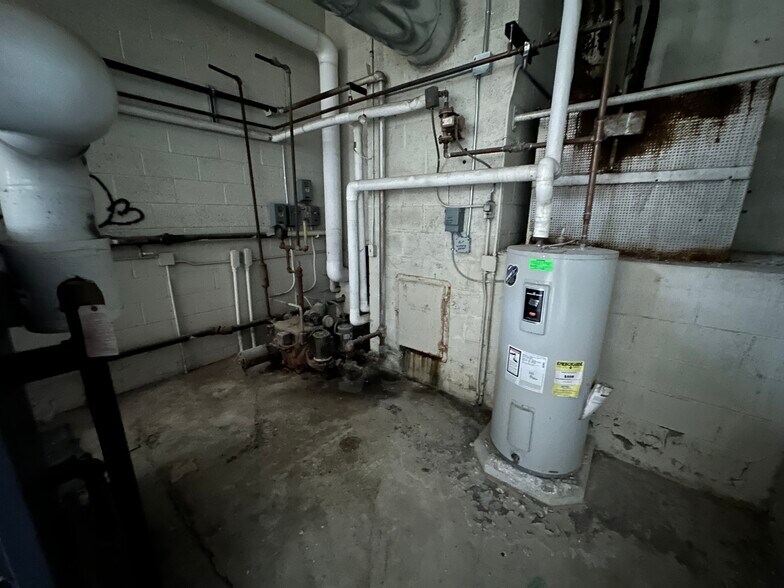 More Photos Of 1123 N Sherman St, Bay City Schools For Lease
