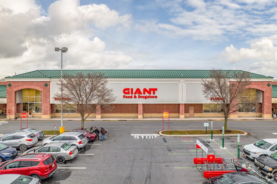 More Photos Of 900 Norland Ave, Chambersburg Unknown For Lease