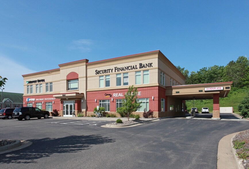 More Photos Of 1561 Commerce Ct, River Falls Office For Lease