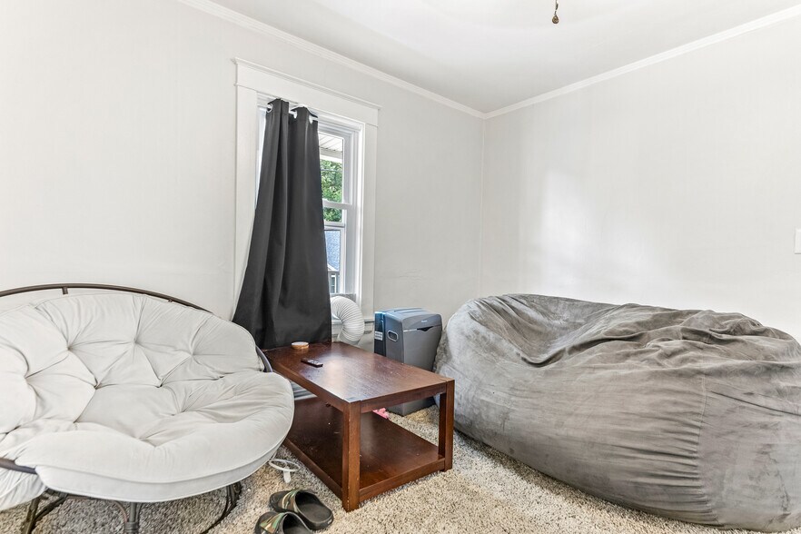 More Photos Of 51 Tanguay St, Sanford Apartments For Sale