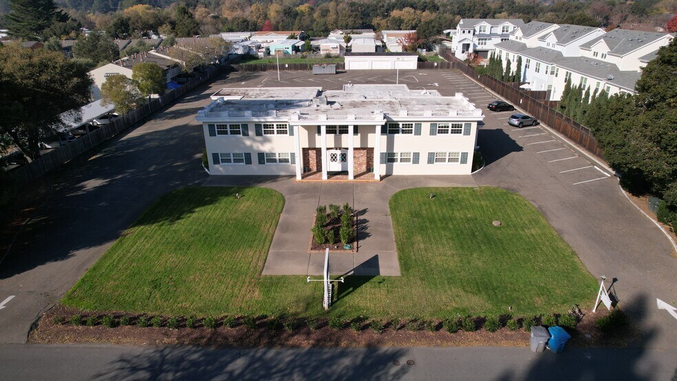 More Photos Of 4321 Sonoma Hwy, Santa Rosa Funeral Home For Sale