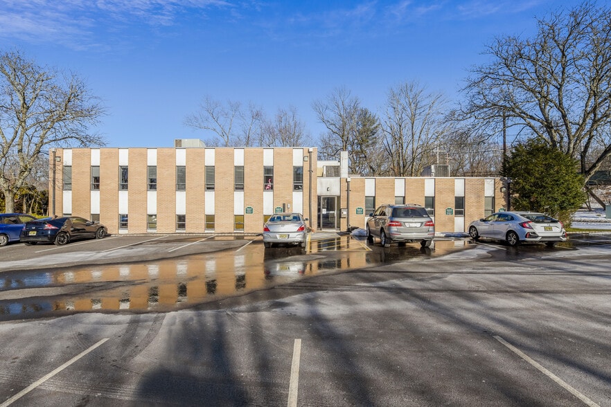 More Photos Of 309 South St, New Providence Office For Lease
