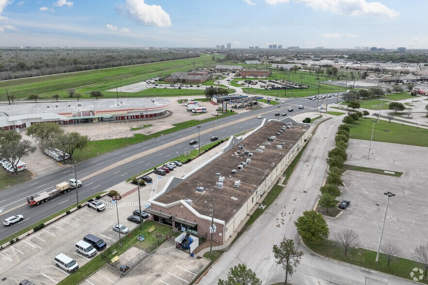 More Photos Of 15015 Westheimer Rd, Houston Restaurant For Lease