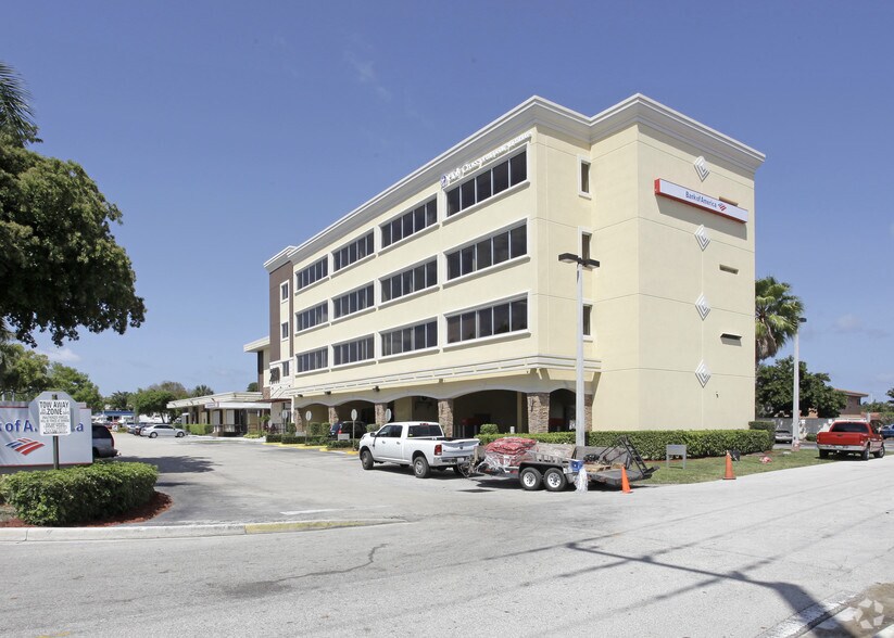 More Photos Of 2850 N Federal Hwy, Lighthouse Point Medical For Lease