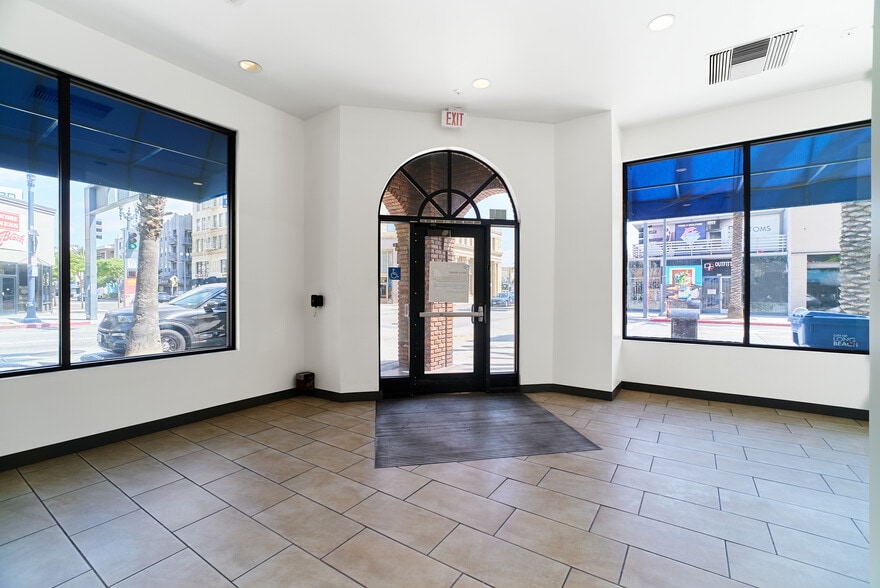 More Photos Of 108 W 3rd St, Long Beach Restaurant For Lease