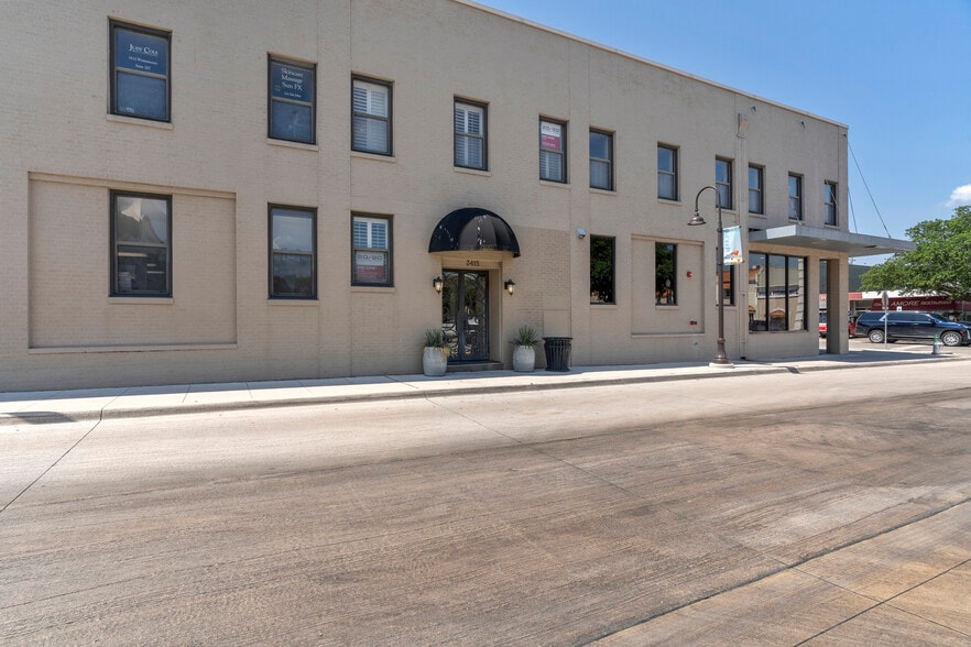 More Photos Of 6801 Snider Plz, Dallas Unknown For Lease