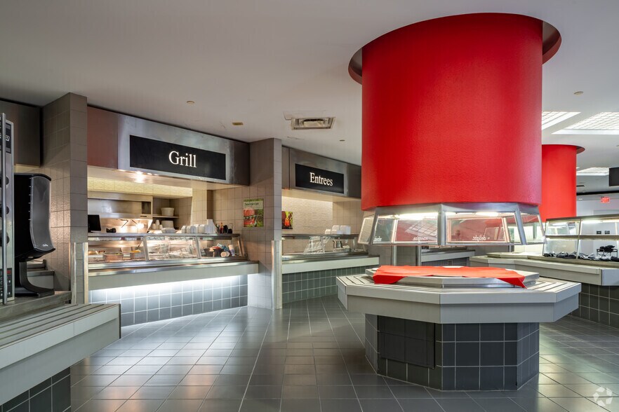 More Photos Of 2600 W Big Beaver Rd, Troy Office For Lease