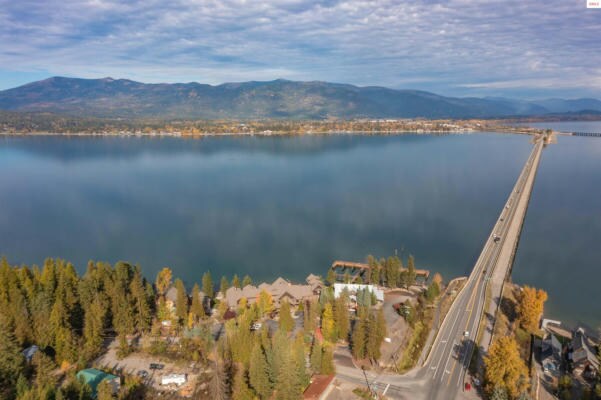 More Photos Of 51 Lakeshore Dr, Sagle Hotel For Sale