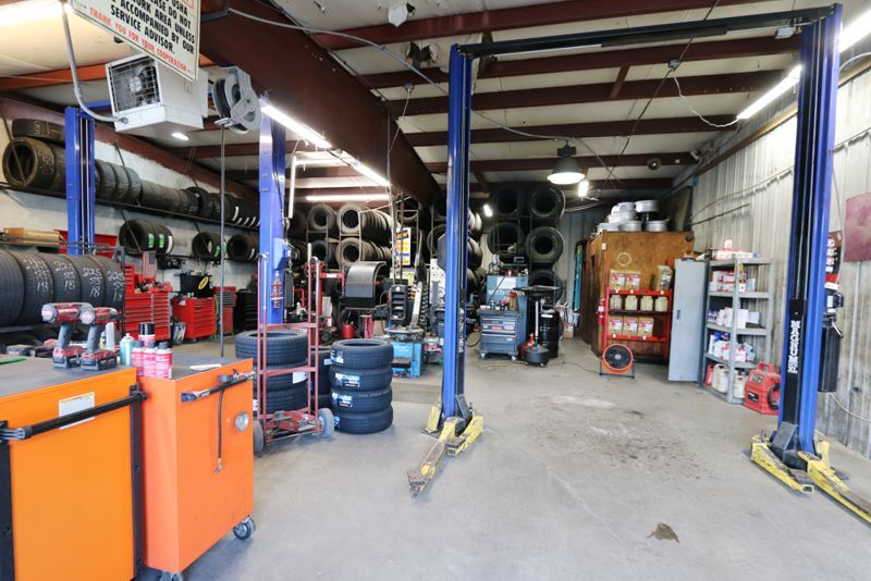 More Photos Of 14730 E Wade Hampton Blvd, Greer Auto Repair For Lease