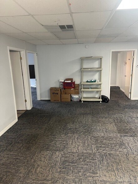 More Photos Of 750 N 94th Ave, Saint Petersburg Office For Lease