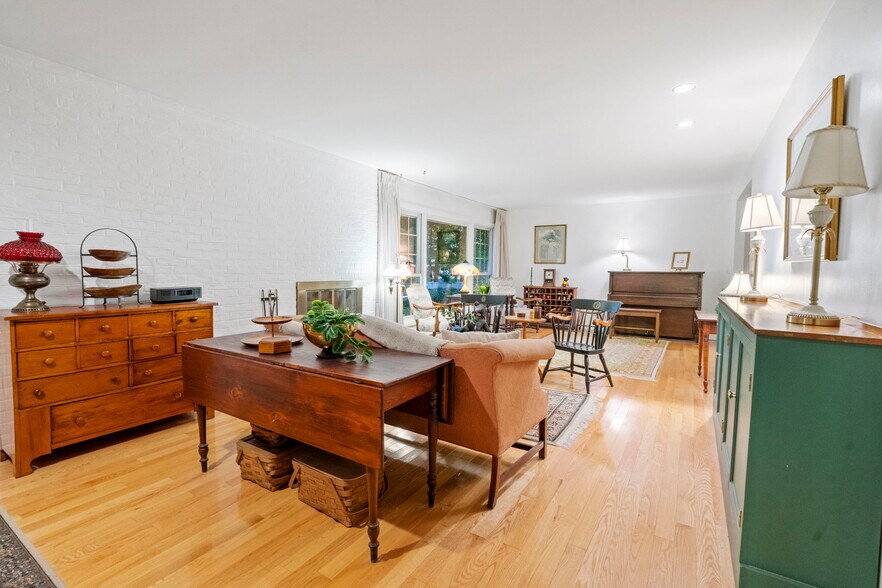 More Photos Of 6 Arbor Dr, Glens Falls Office For Sale