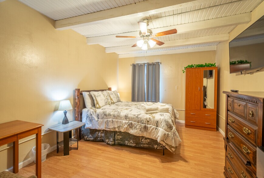 More Photos Of 2306 Sudderth Dr, Ruidoso General Retail For Lease