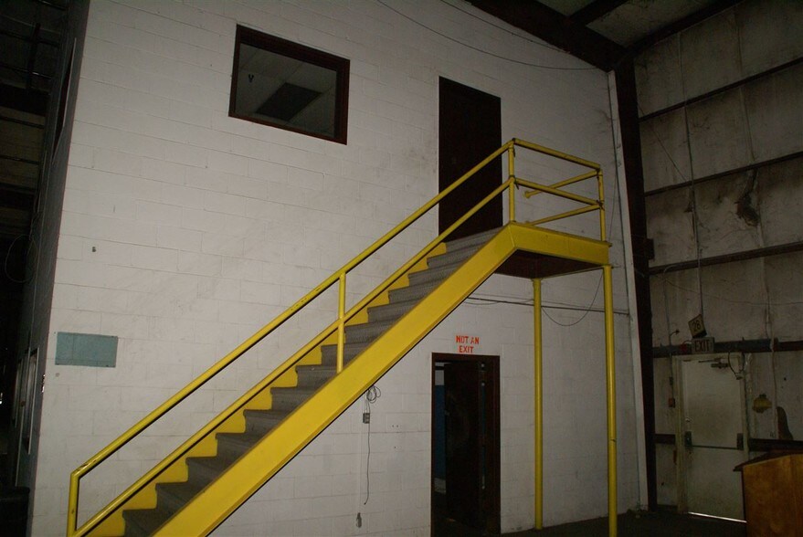 More Photos Of 2251 Old Curtis Rd, Elba Warehouse For Sale