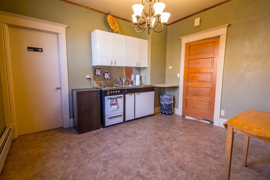 More Photos Of 1530 S Tejon St, Colorado Springs Office For Lease