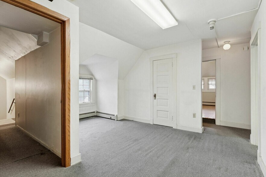 More Photos Of 2318 S 1st Ave, Minneapolis Office For Sale