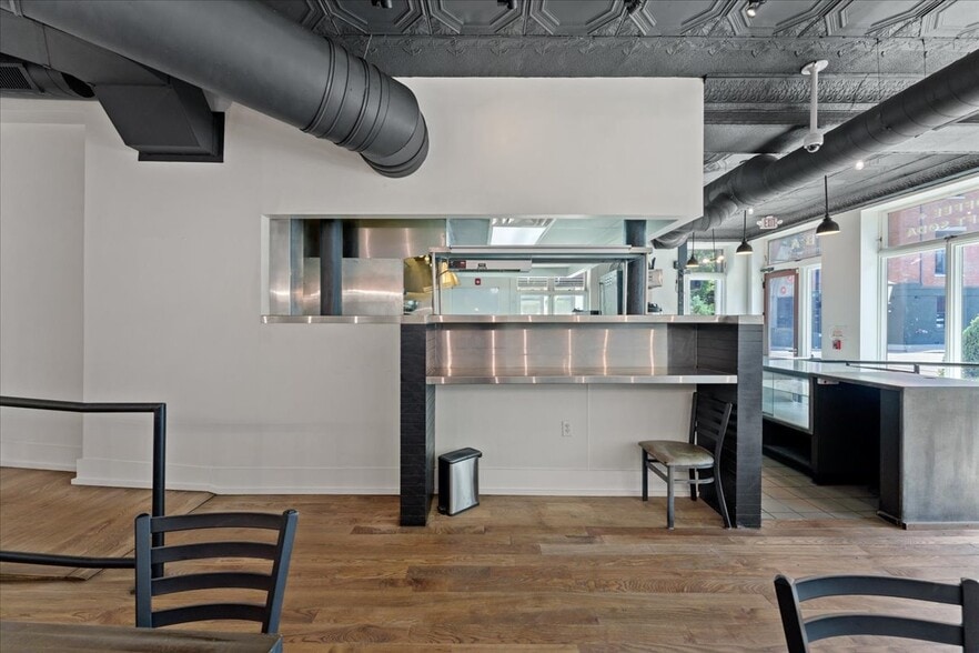 More Photos Of 1500 Race St, Cincinnati Apartments For Lease