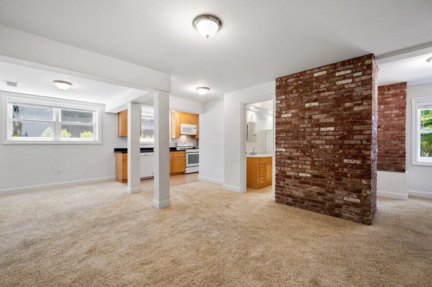 More Photos Of 333 G St, San Rafael Apartments For Sale