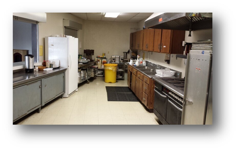 More Photos Of 11950 Mark Twain Ln, Bridgeton Religious Facility For Sale