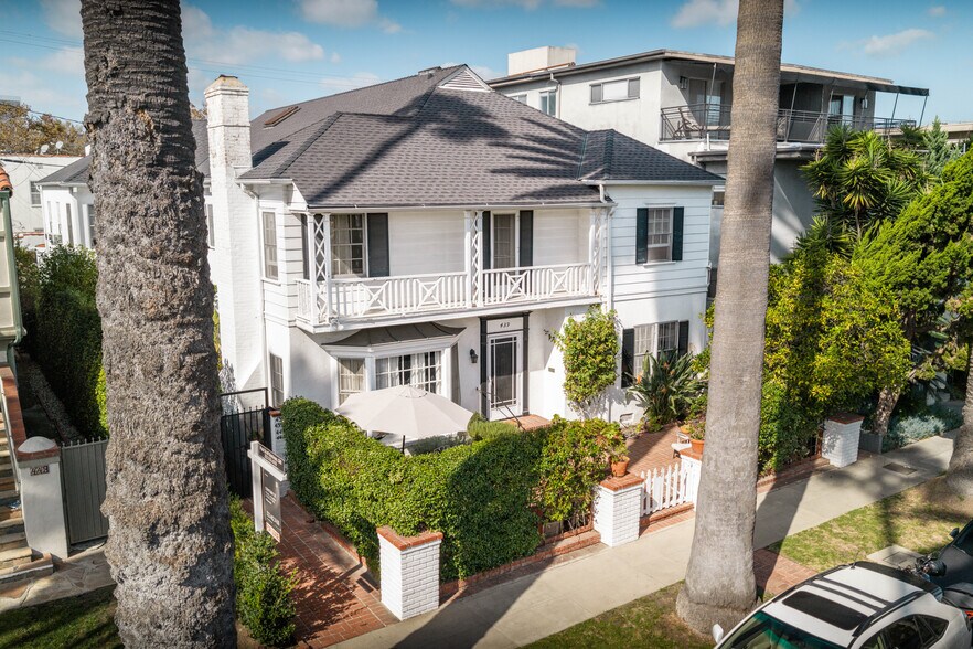 More Photos Of 439 S Palm Dr, Beverly Hills Apartments For Sale