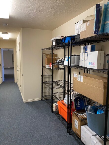 More Photos Of 1200 Avenue E, Ely Office For Sale