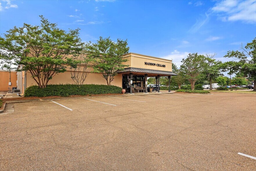 More Photos Of 1020-1038 Highway 51, Madison Unknown For Lease