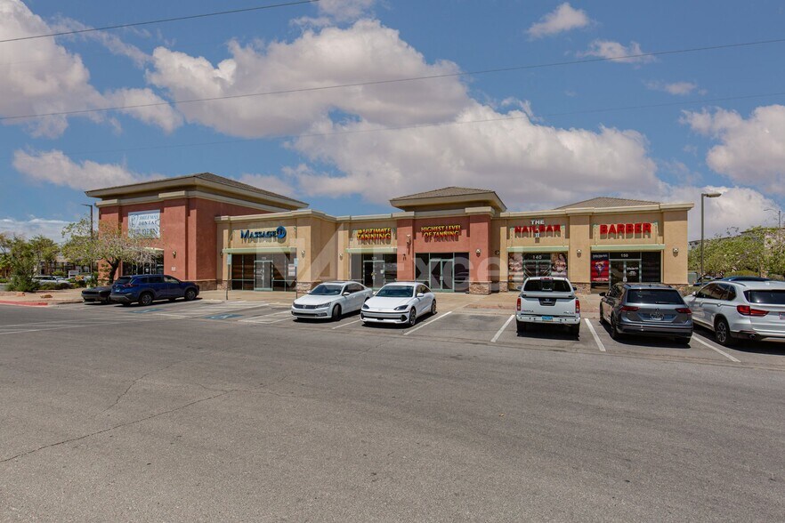 More Photos Of 90 S Stephanie St, Henderson Restaurant For Lease