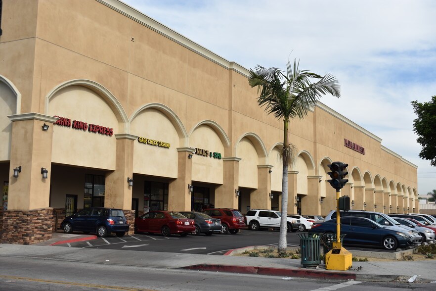 More Photos Of 1933 E Gage Ave, Los Angeles Storefront Retail Office For Lease