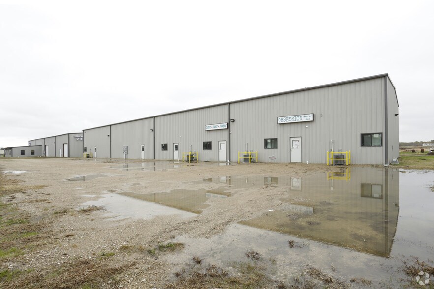 Primary Photo Of 8081 E US Highway 175, Kemp Warehouse For Sale
