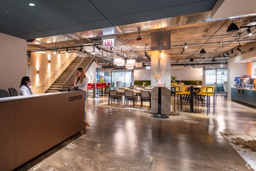 More Photos Of 311 W Monroe St, Chicago Coworking Space