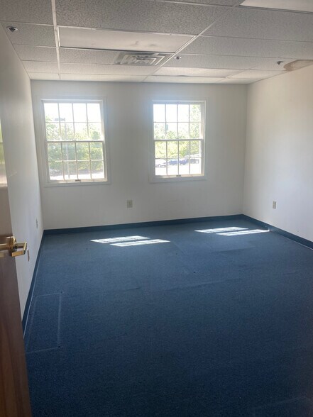 More Photos Of 1100-1140 Sumneytown Pike, Lansdale Office For Lease